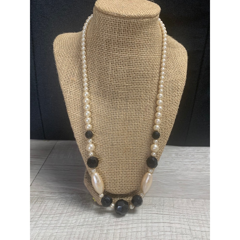 Vintage Cream Faux Pearl and Black Faceted Bead Necklace 24 Inch Barrel Clasp
